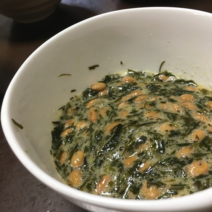 アカモクと納豆の和え物